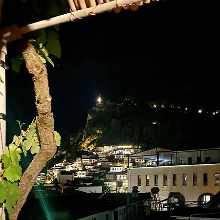 Flat In Berat'S Center Exterior foto