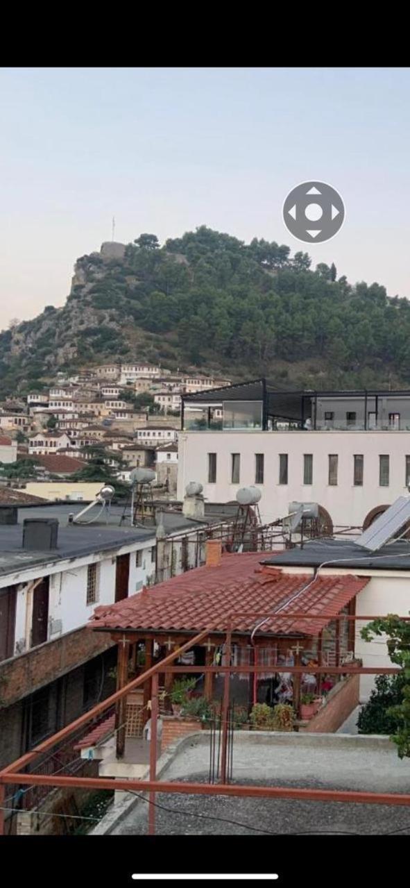 Flat In Berat'S Center Exterior foto