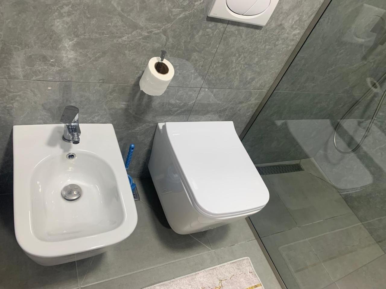 Flat In Berat'S Center Exterior foto