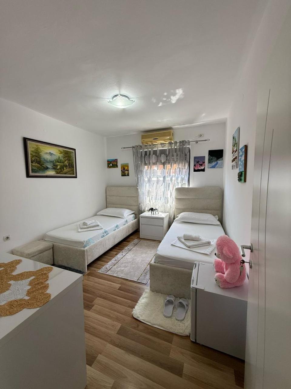 Flat In Berat'S Center Exterior foto