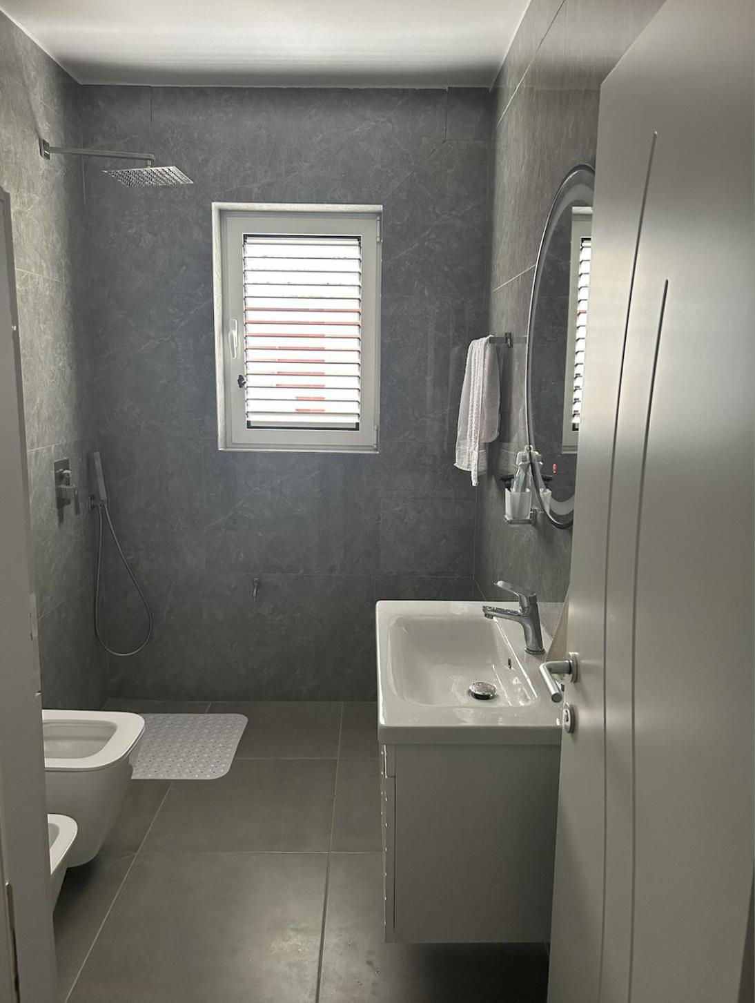 Flat In Berat'S Center Exterior foto